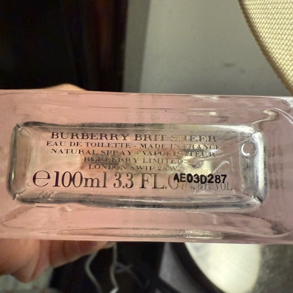 Burberry Brit Sheer Eau de Toilette Barely Used - Picture 2 of 3